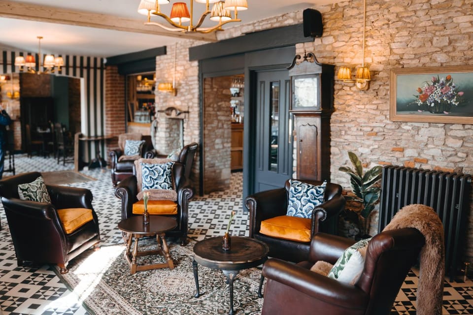 The Market Tavern Hotel in West Oxfordshire District