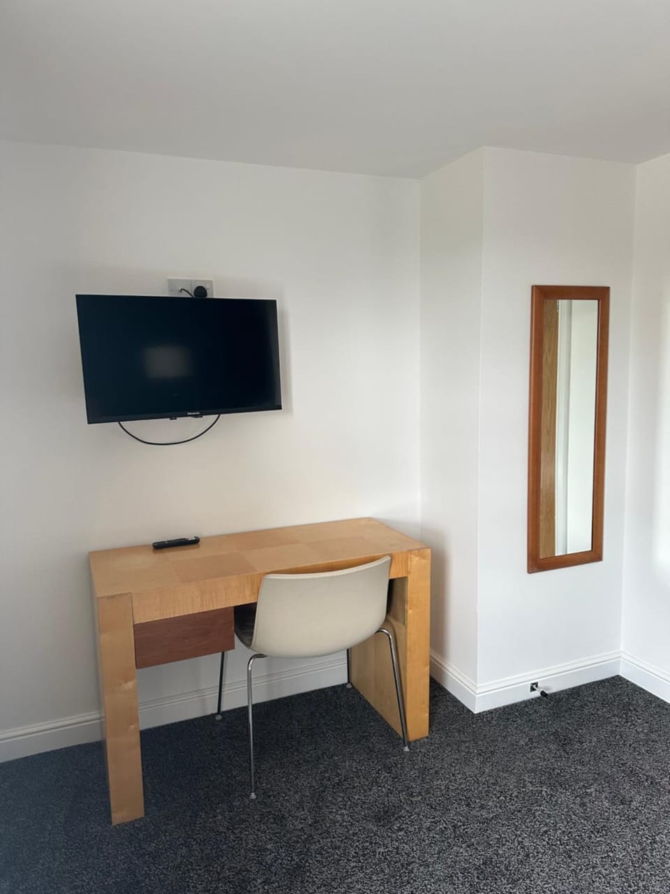 Continental Hotel with access to shared kitchen Hotel in Hull
