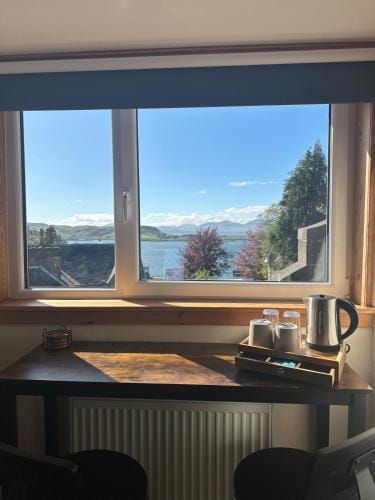 Glenroy Guest House Hotel in Oban