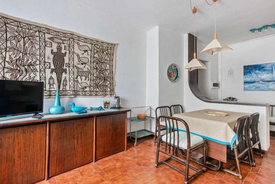 Camogli Bright Apartment with Parking Hotel in Camogli