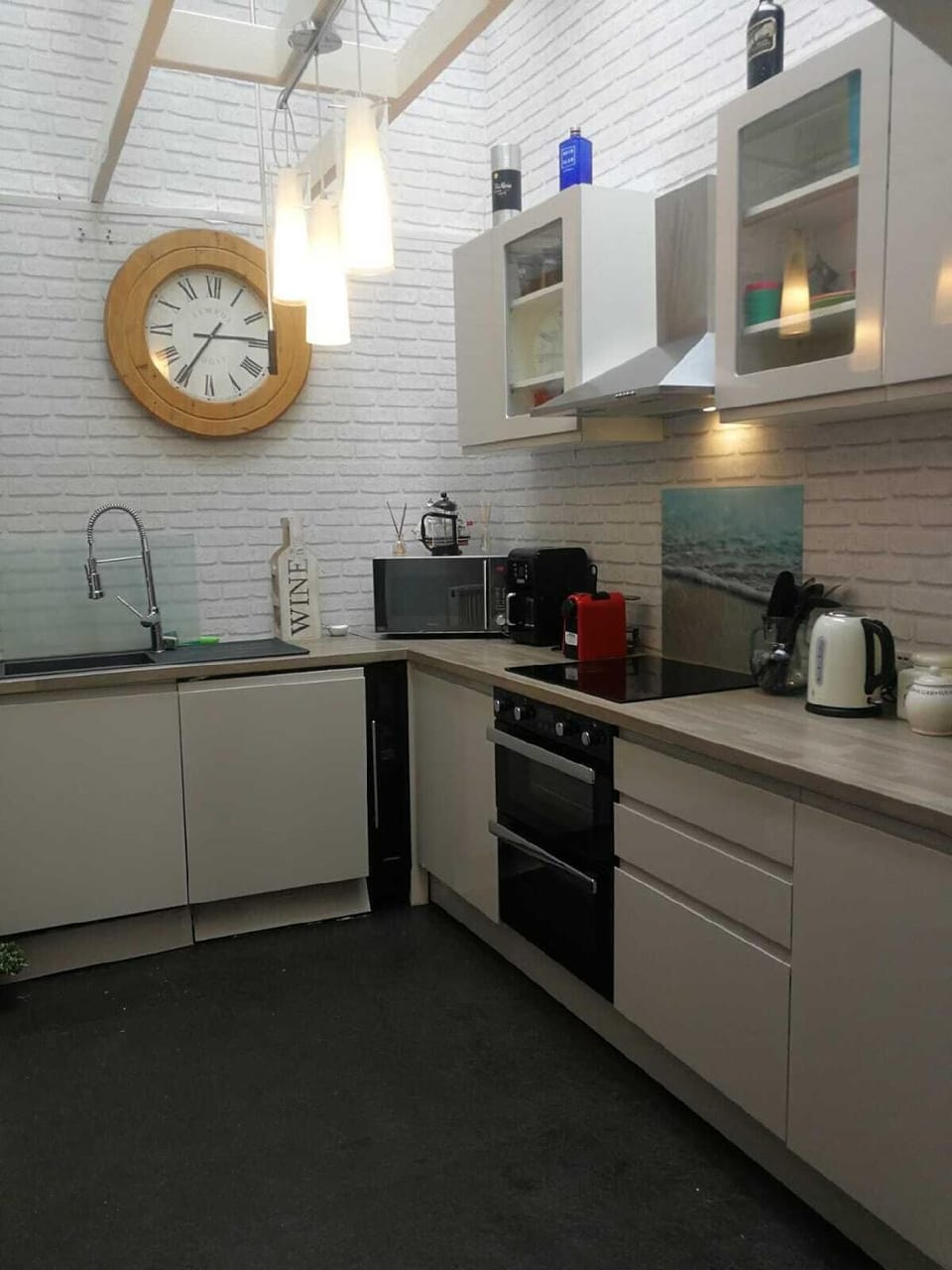 Captivating 3-bed House in St Marychurch Torquay Hotel in Torquay