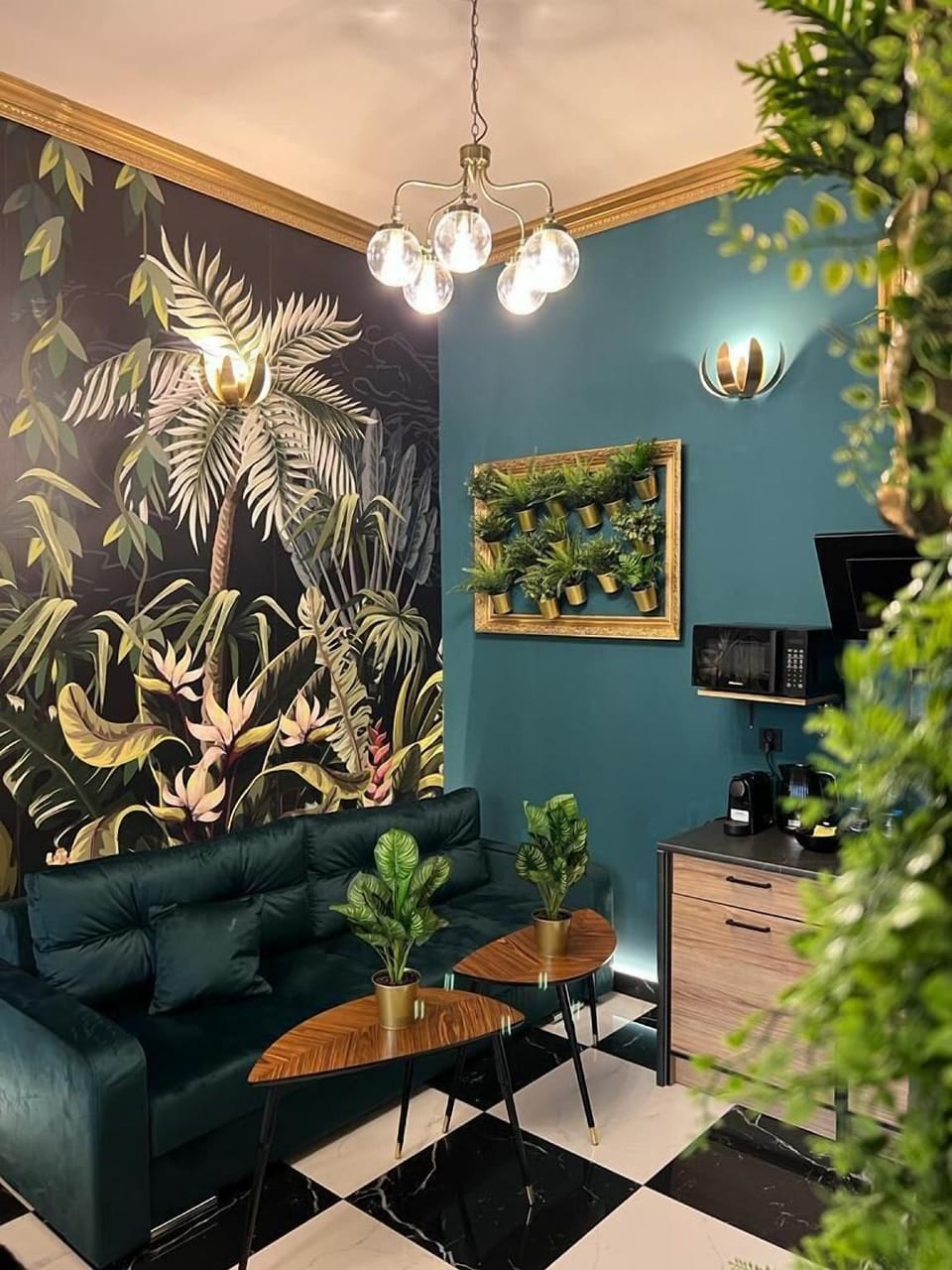 Jungle Apartments II Hotel in Wroclaw