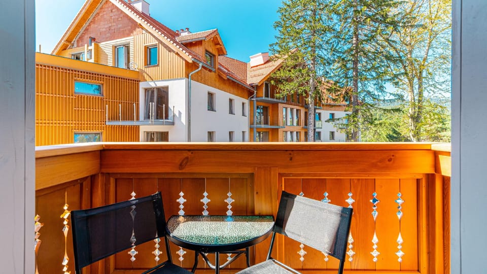 Apartamenty Sun & Snow Stone Hill Hotel in Lower Silesian Voivodeship