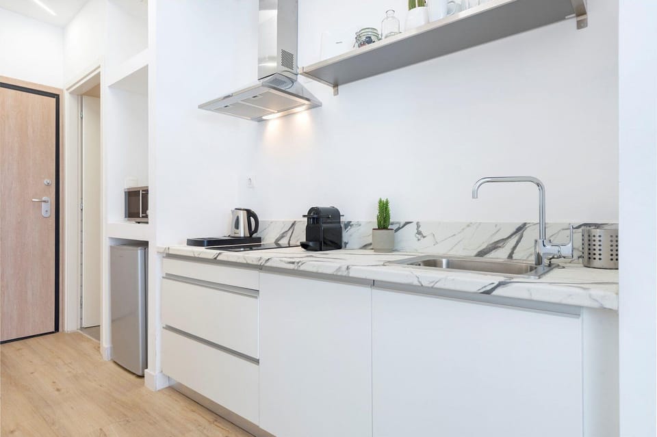 THE Premium Loft Apartment - 1-common Terrace Hotel in Pireas
