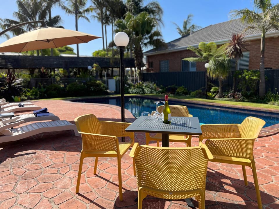 Coastal Waters Motor Inn Motel in Lakes Entrance