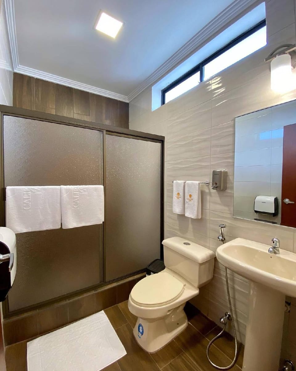 Hostal California Inn Hotel in Guayaquil