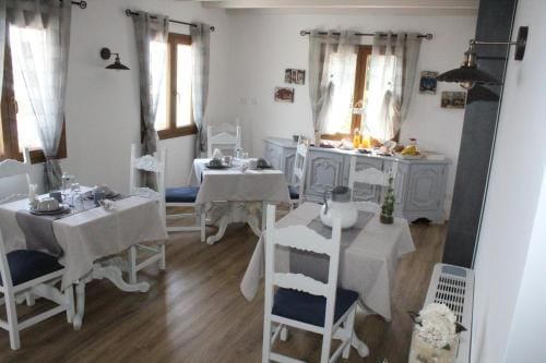 IL NIDO RIFATTO Hotel in Liguria