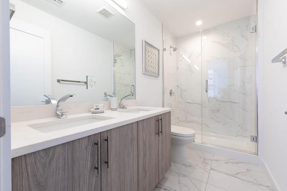 Stylish 3BR Retreat w Private Deck Near NYC Hotel in Hoboken