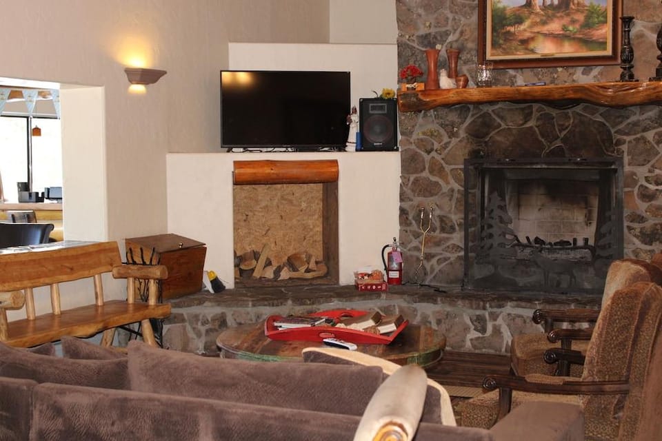 Edelweiss Resort and Restaurant Hotel in Greer