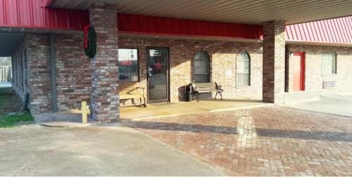Paris Inn and Suites Motel in Arkansas