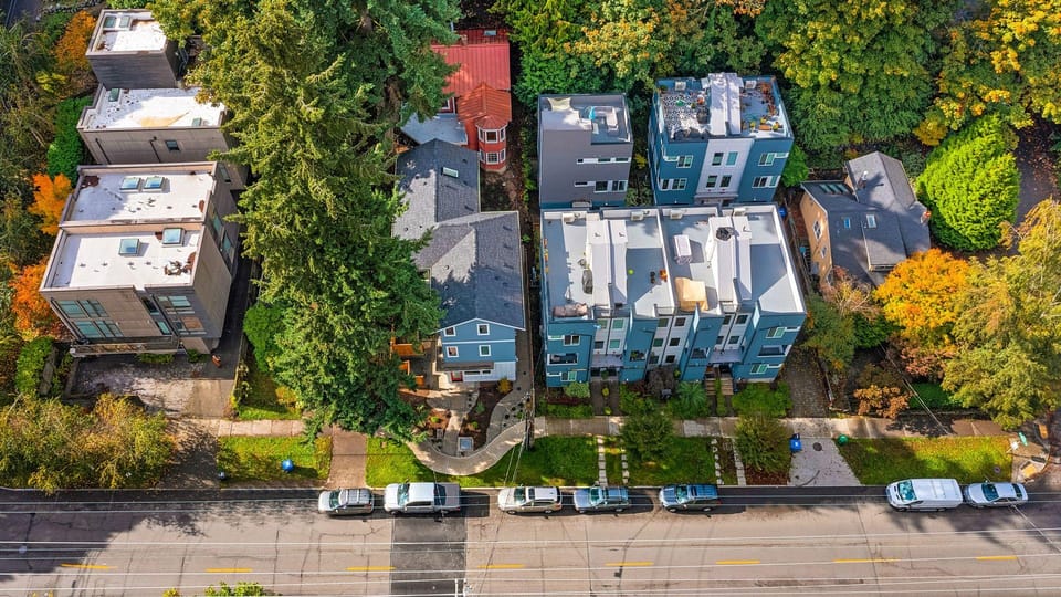 Luke's Jedi Meditation Chamber Hotel in Queen Anne
