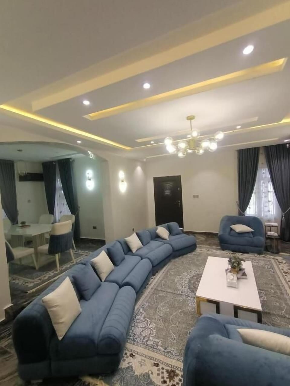 AA ZAMZAM HOMES Hotel in Abuja