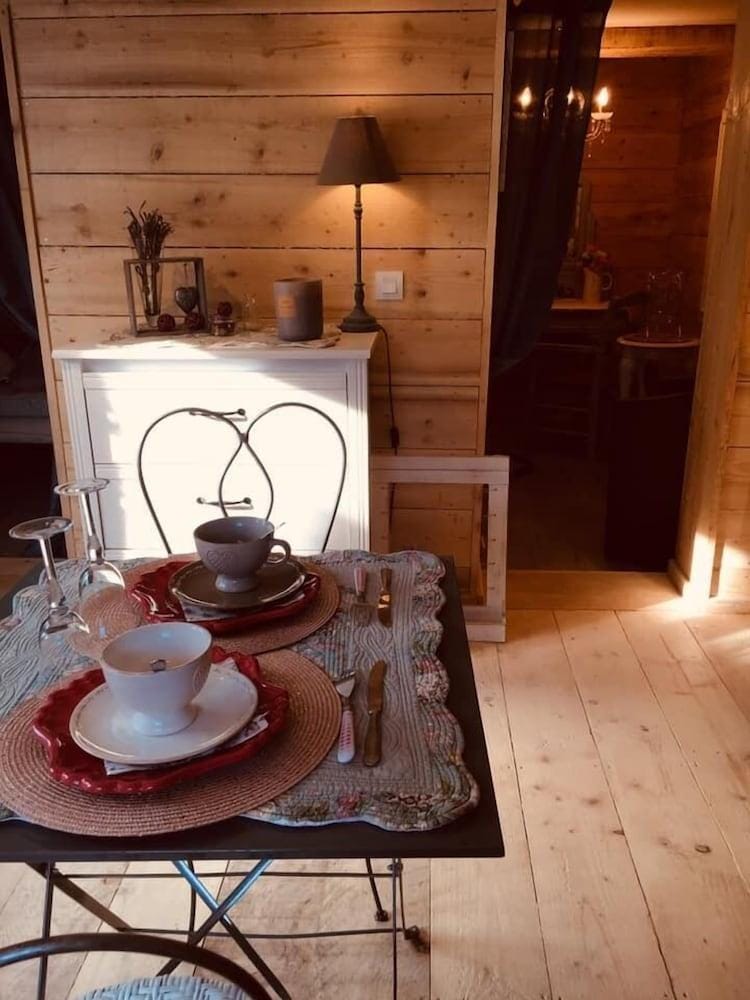 La suite inoubliable Avec jacuzzi Hotel in Barjols