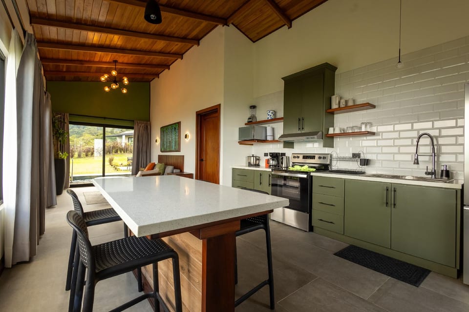 Villas Jawara Hotel in Alajuela Province