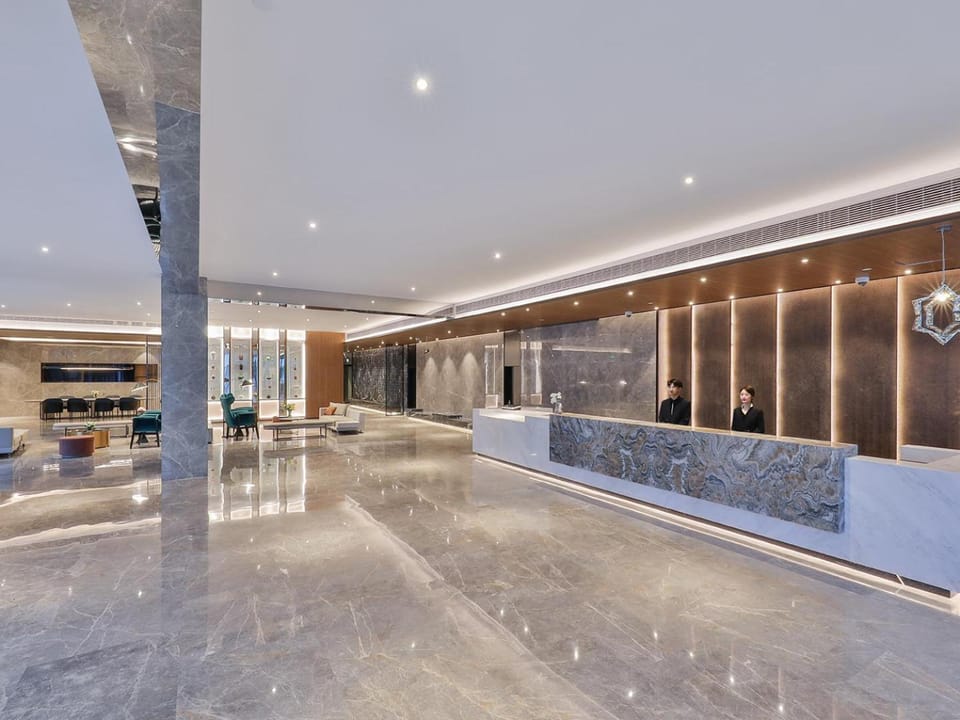 Crystal Hotel Shanghai Hongqiao NECC Hotel in Shanghai