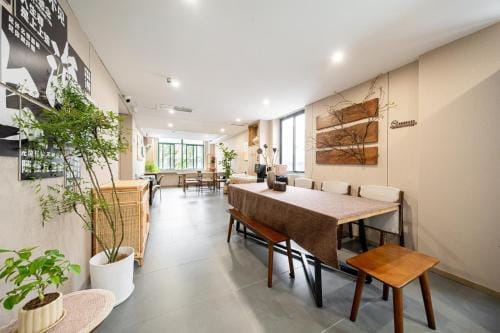 Dengba Inn - Guilin Road Subway Station Branch Hostel in Shanghai