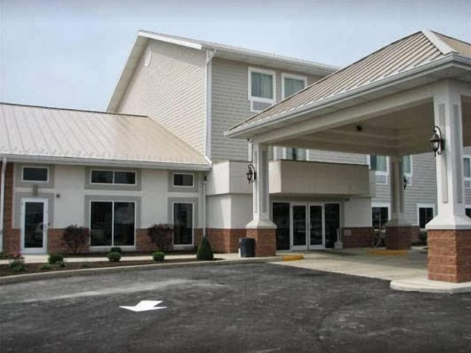 Randolph Inn and Suites Hotel in Indiana