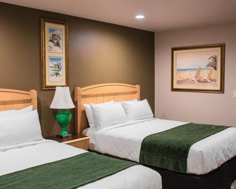 The Gator Den Motel in Dunnellon