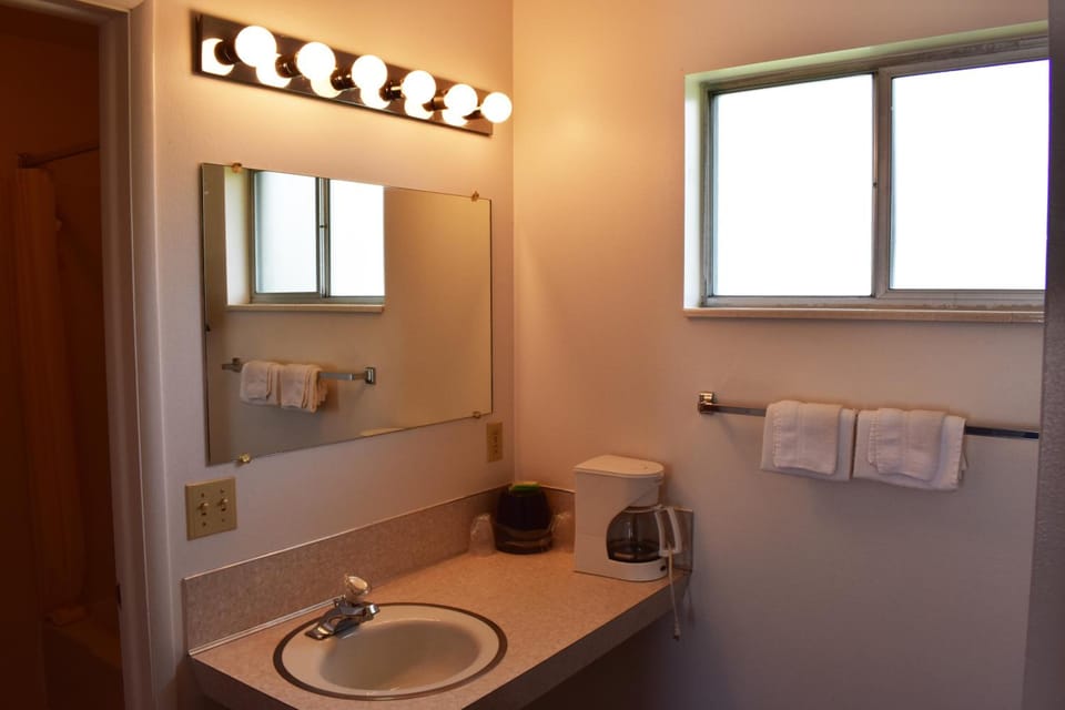 JR Inn Motel in Idaho