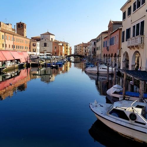 Ca' Vittoria Boutique House ApartSuite Chioggia Hotel in Chioggia