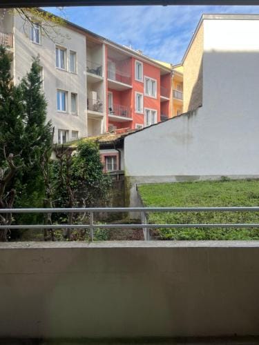 A cute room with 1,5 bed in shared flat Hotel in Nidwalden