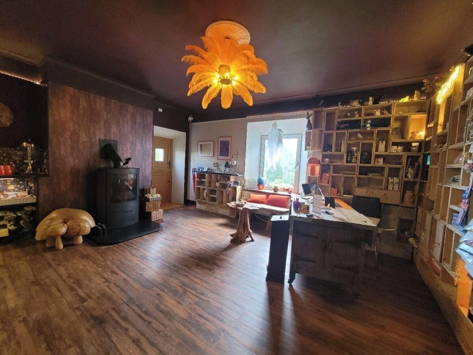 Hideaway Escapes B&b, Holiday Cottage Hotel in Narberth