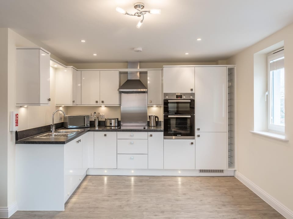 HOF - Central Point Apartments Apartment hotel in Basingstoke