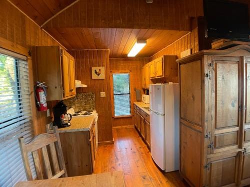 Walnut Canyon Cabins Hotel in Rio Grande