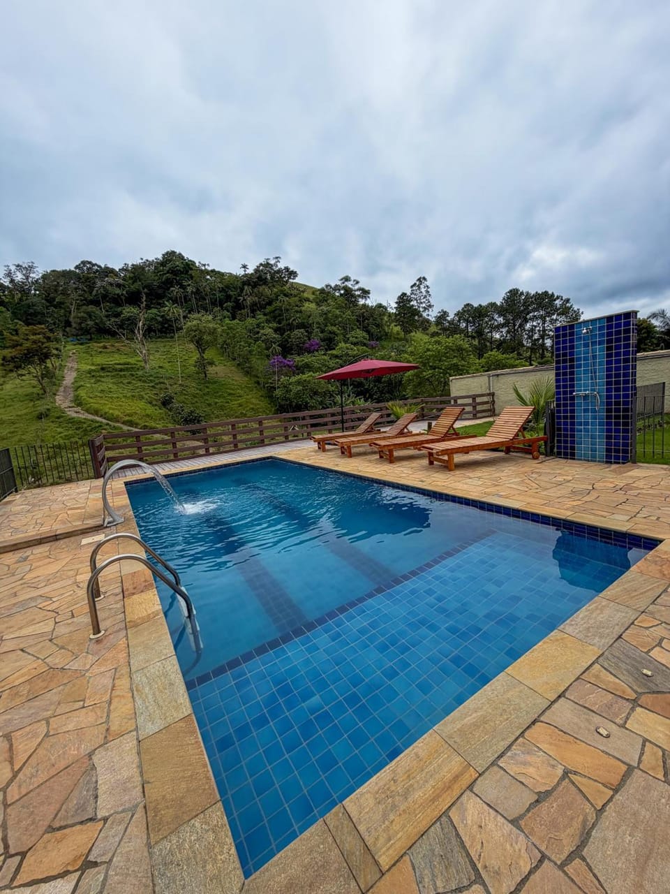 Villa Mantiqueira SFX - Suites Hotel in Sao Jose dos Campos