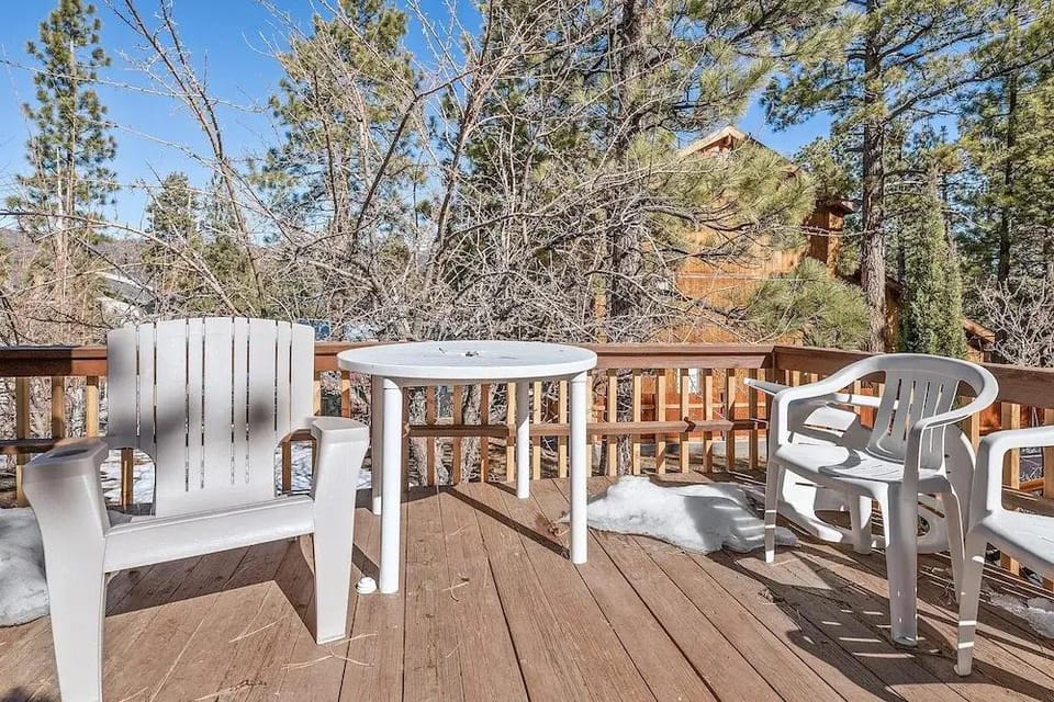 Chalet Des Ours Hotel in Big Bear