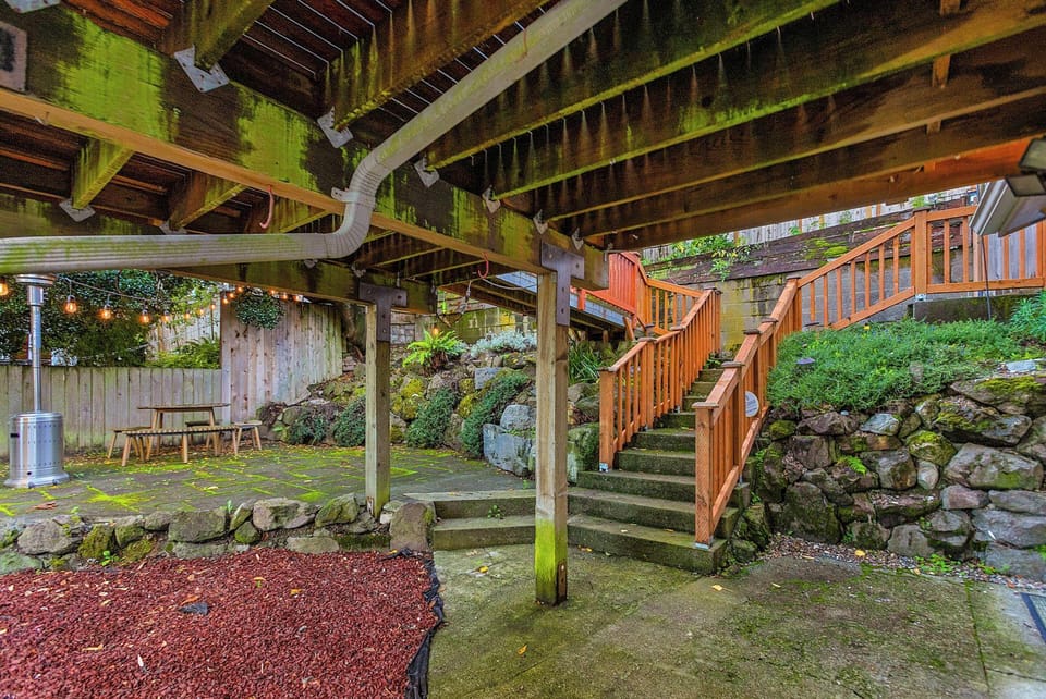 Green Lake Zen Low Level Garden Suite Hotel in Green Lake