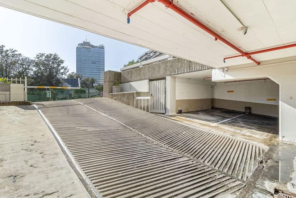1 Bedroom Apartment - Seapoint Hotel in Sea Point