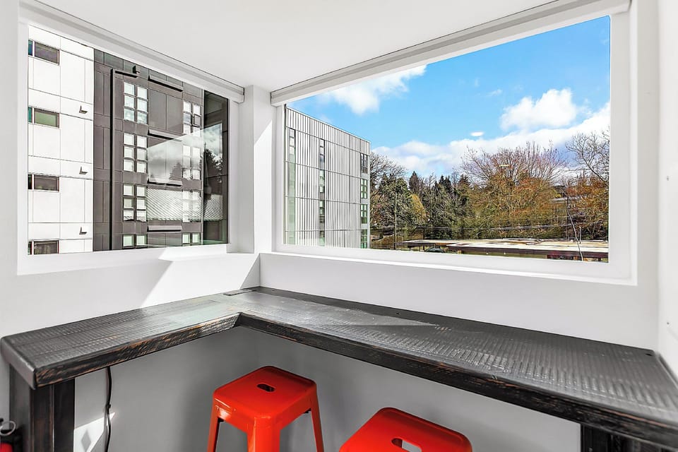 Whispering Studio Loft in Hillman City Hotel in Columbia City