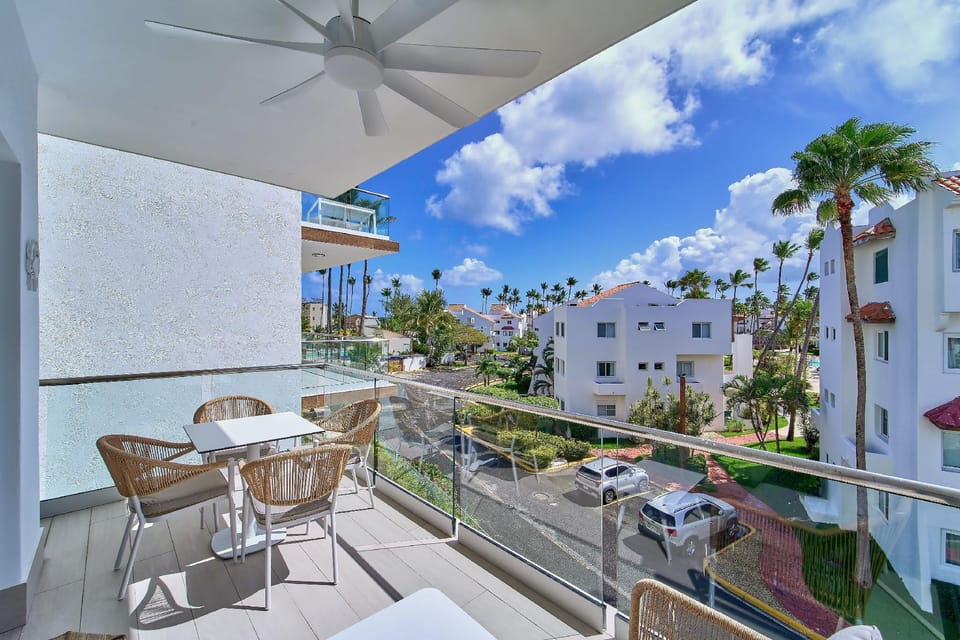 Coral Breeze Beach Apartment Punta Cana Hotel in Punta Cana
