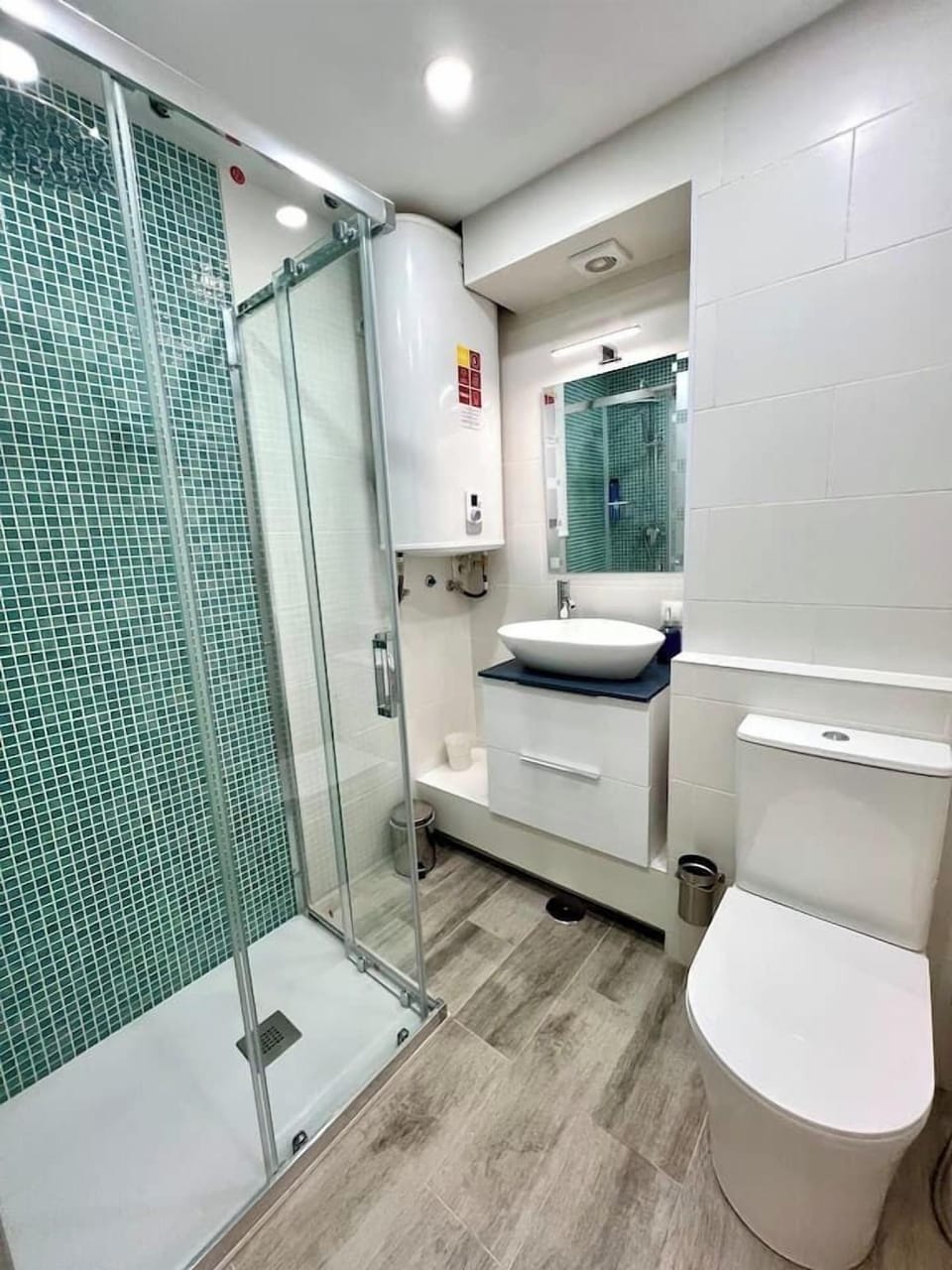 Apartamento de 3 habitaciones en Rivas Hotel in Malaga