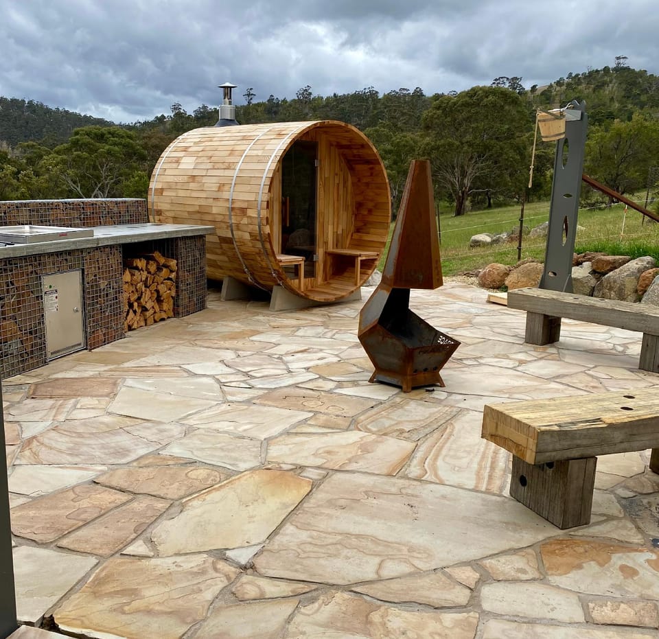 Aquila Eco Retreat Lodge in Tasmania