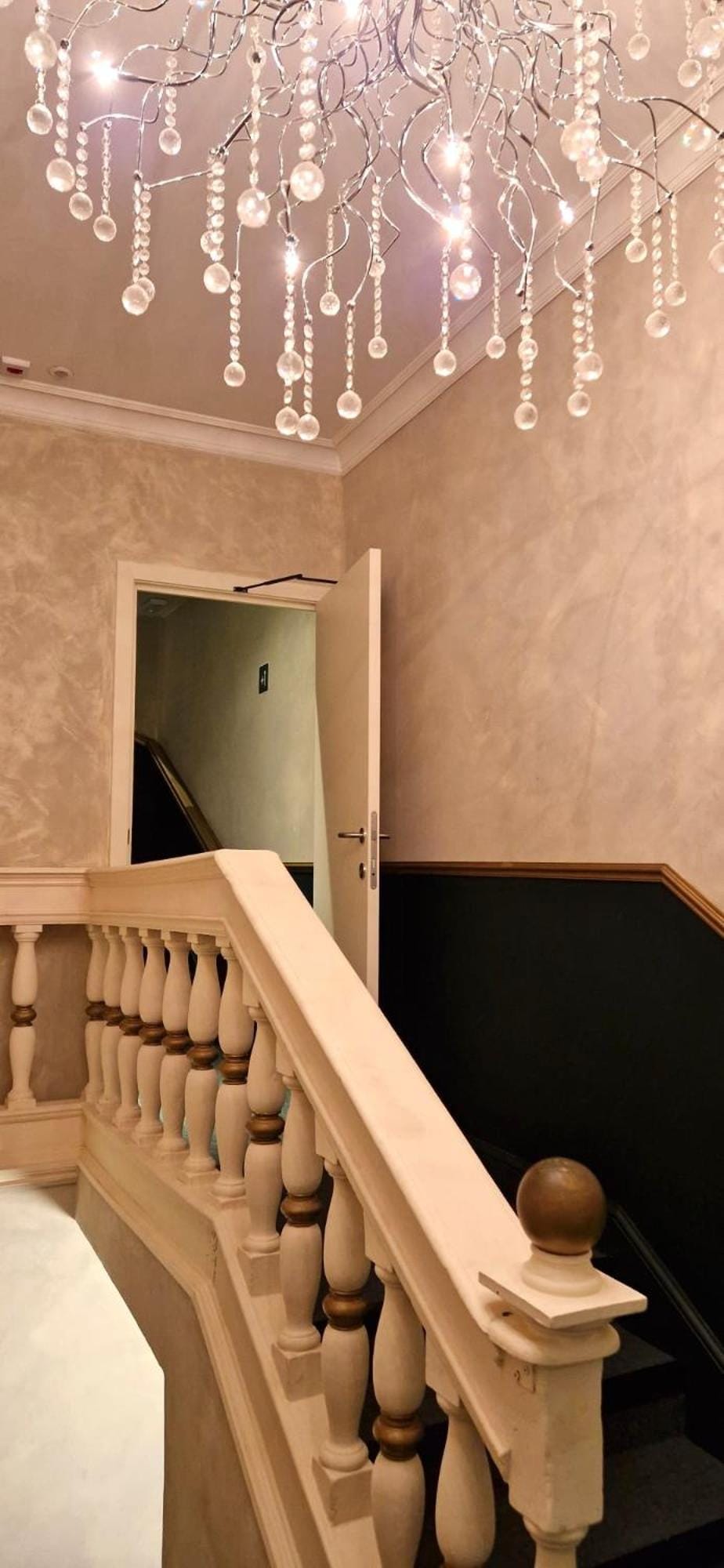 Hotel La Pomme d'Or Hotel in Flanders