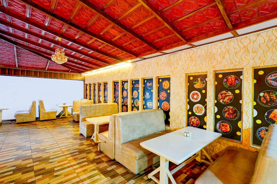 Townhouse Oak Puthali Park Near Mysuru Railway Station Hotel in Mysuru