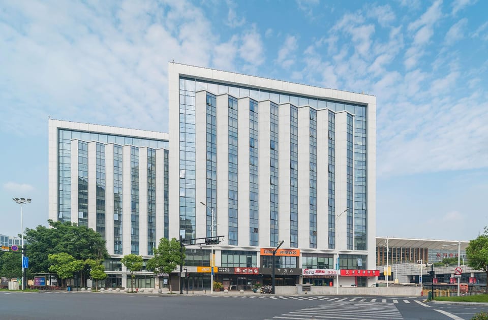 Ai E-sports Hotel (Hangzhou Xiaoshan South Railway Station) Hotel in Hangzhou