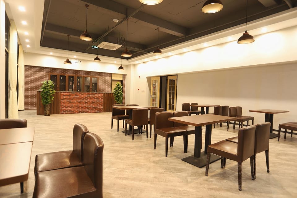 Balaton  hotel Hotel in Hangzhou