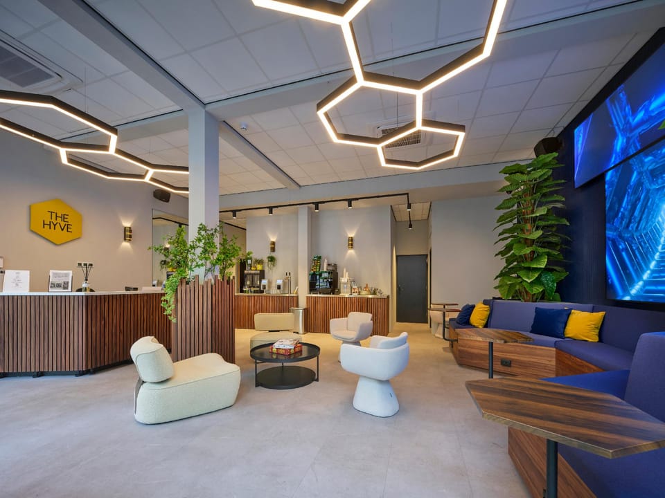 The Hyve Capsule hostel Amsterdam Hotel in Amsterdam