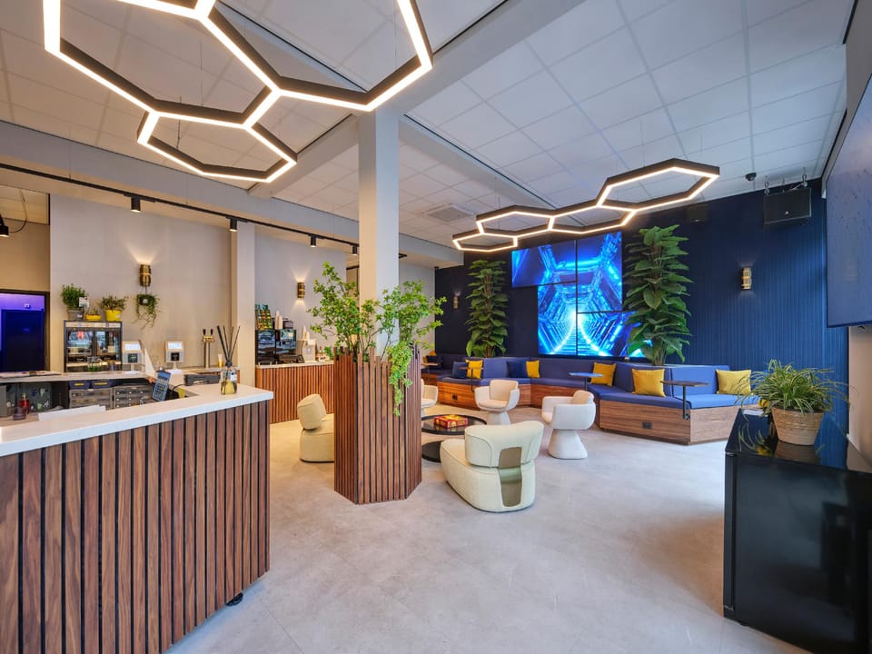 The Hyve Capsule hostel Amsterdam Hotel in Amsterdam
