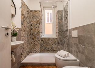 Ghiberti Apartments - Persian Blue Hotel in Trieste