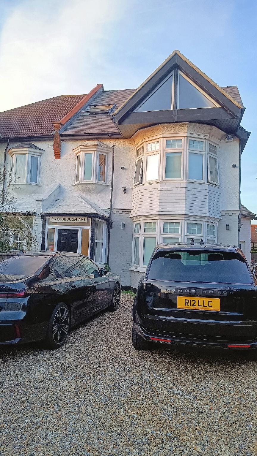 Luxury Studios Near Central London Hotel in Harrow