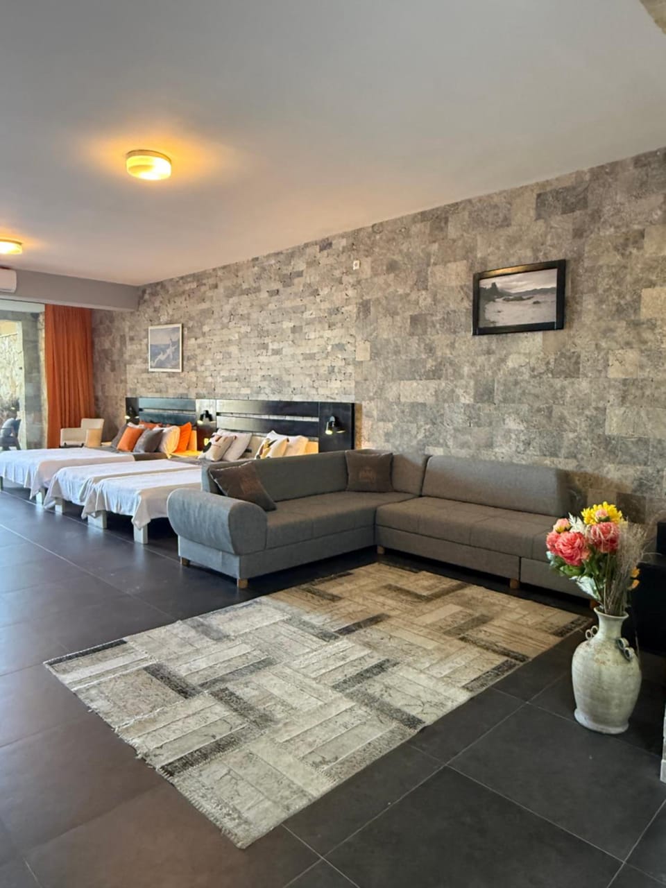 Suites Castello Hotel in Montenegro