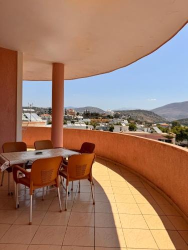 Vila Spiro Hotel in Ksamil