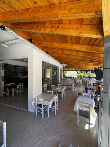 Vila Spiro Hotel in Ksamil