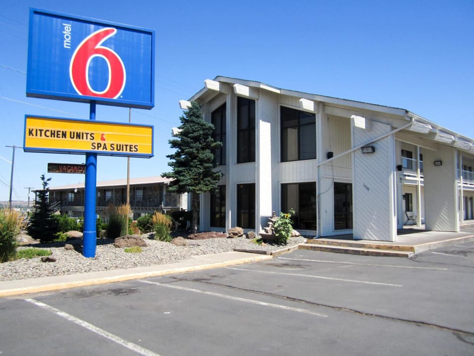 Motel 6 Madras, OR Hotel in Oregon