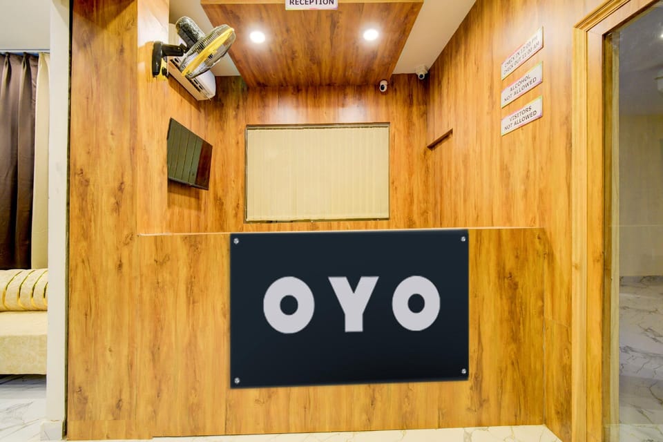 Super Hotel O PNR CONTINENTAL MOOSAPET Hotel in Hyderabad