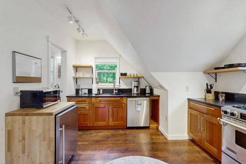 Horsefeathers Farm Studio Hotel in Bainbridge Island